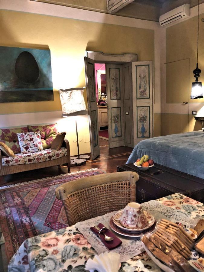 L'Ape Regina Apartment Ferrara Bagian luar foto
