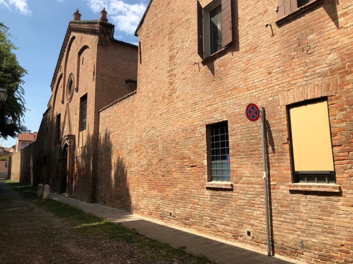 L'Ape Regina Apartment Ferrara Bagian luar foto